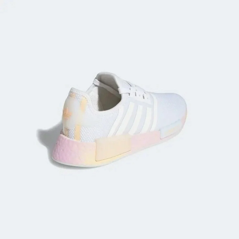 8.5W - [NEW] Women's‎ adidas NMD_R1 Shoes White HP3012